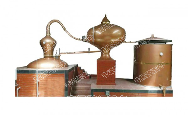 山東夏朗德蒸餾器?